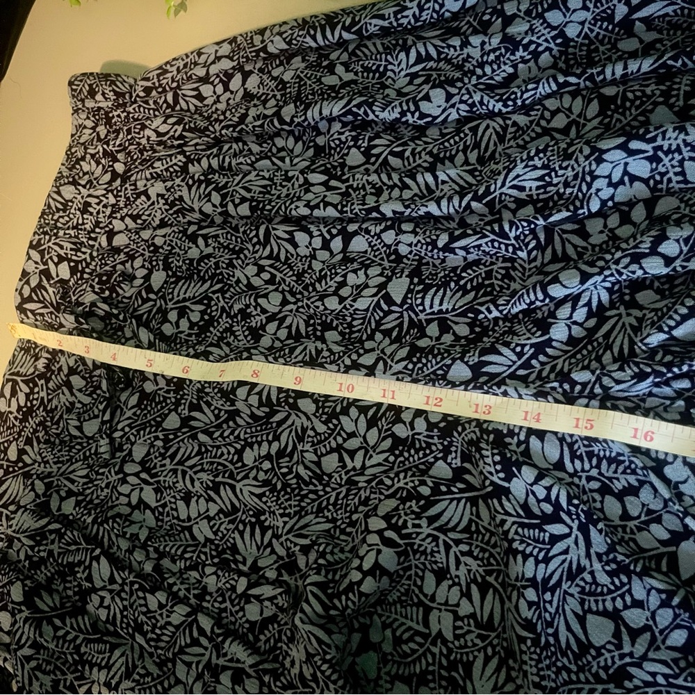 West Loop Size L/XL Blue & Black Floral Palazzo Shorts NWT Summer Resort Wear - Picture 9 of 11